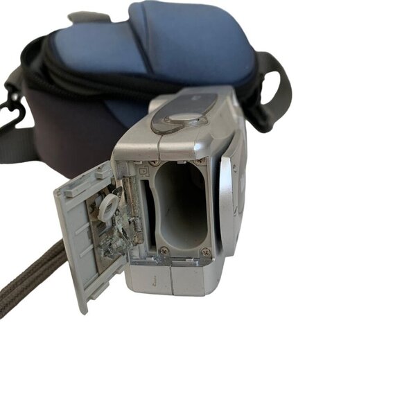 Vivitar ViviCam 3705 Camera with Case UNTESTED AS IS - Picture 6 of 8